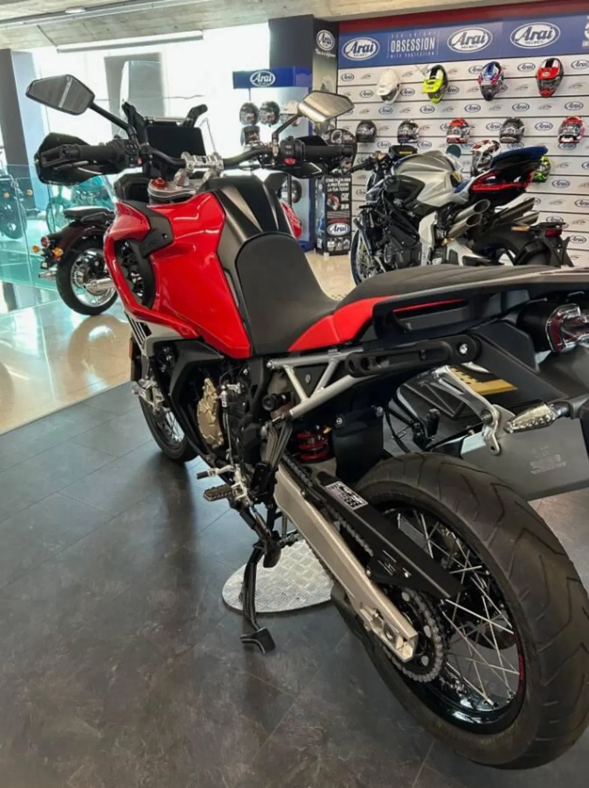 MV Agusta LXP Enduro Veloce (2024 - 25) (3)