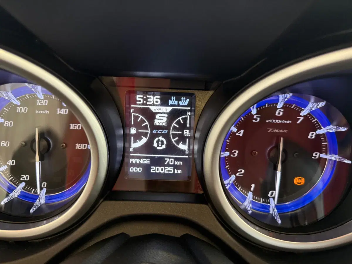 Yamaha T-Max 530 DX (2017 - 19) (7)