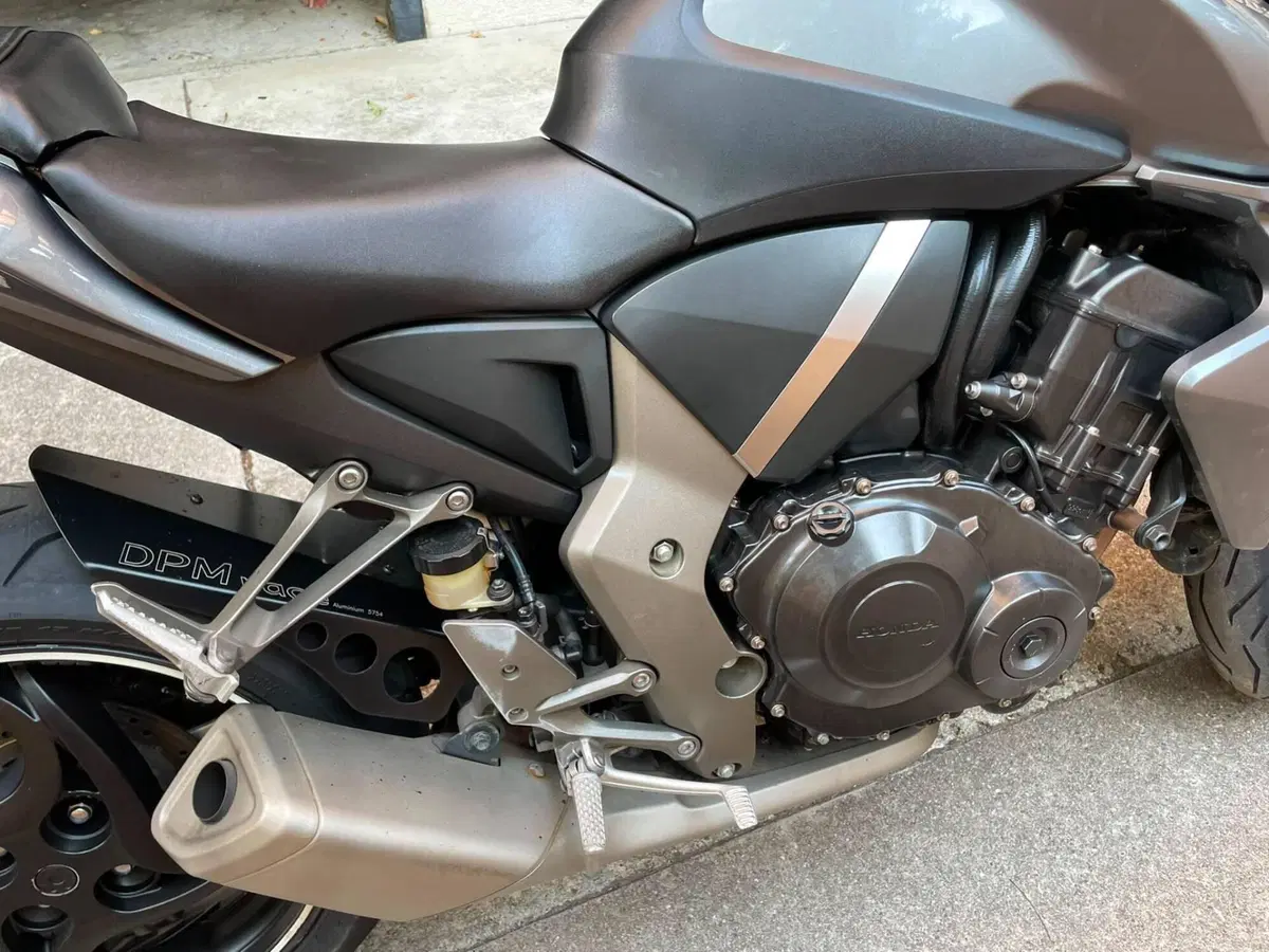 Honda CB 1000 R ABS (2011 - 17) (4)