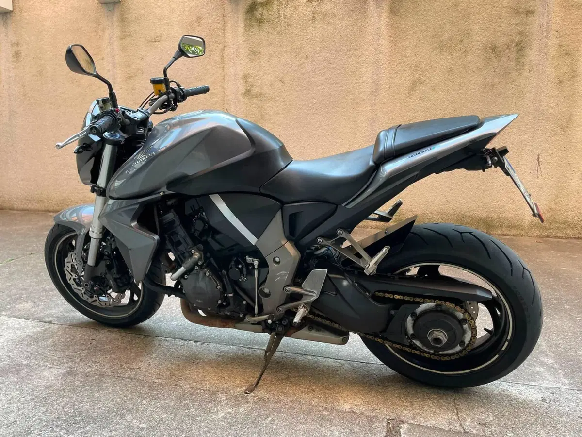 Honda CB 1000 R ABS (2011 - 17) (6)