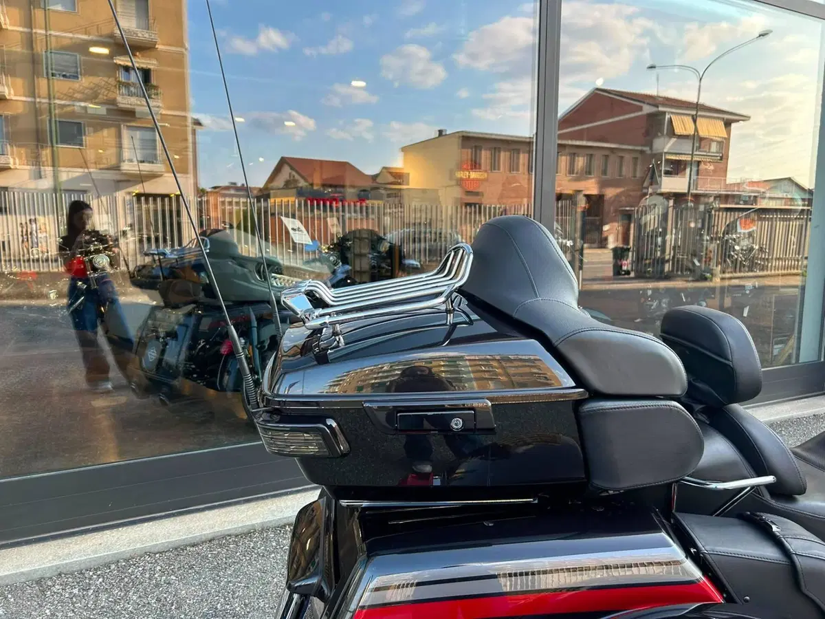 Harley-Davidson 114 Tri Glide Ultra (2019 - 20) - FLHTCUTG (13)