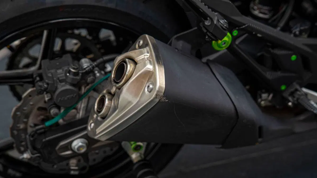 Kawasaki Z 800 e ABS (2012 - 16) (16)
