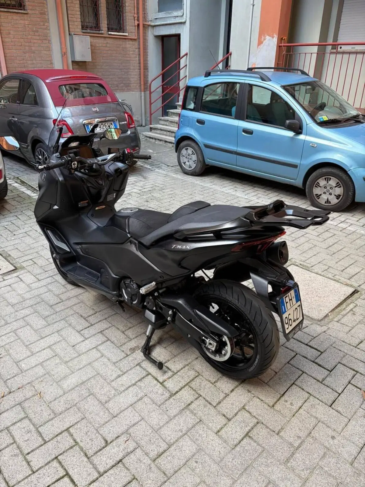 Yamaha T-Max 560 (2022 - 24) (3)