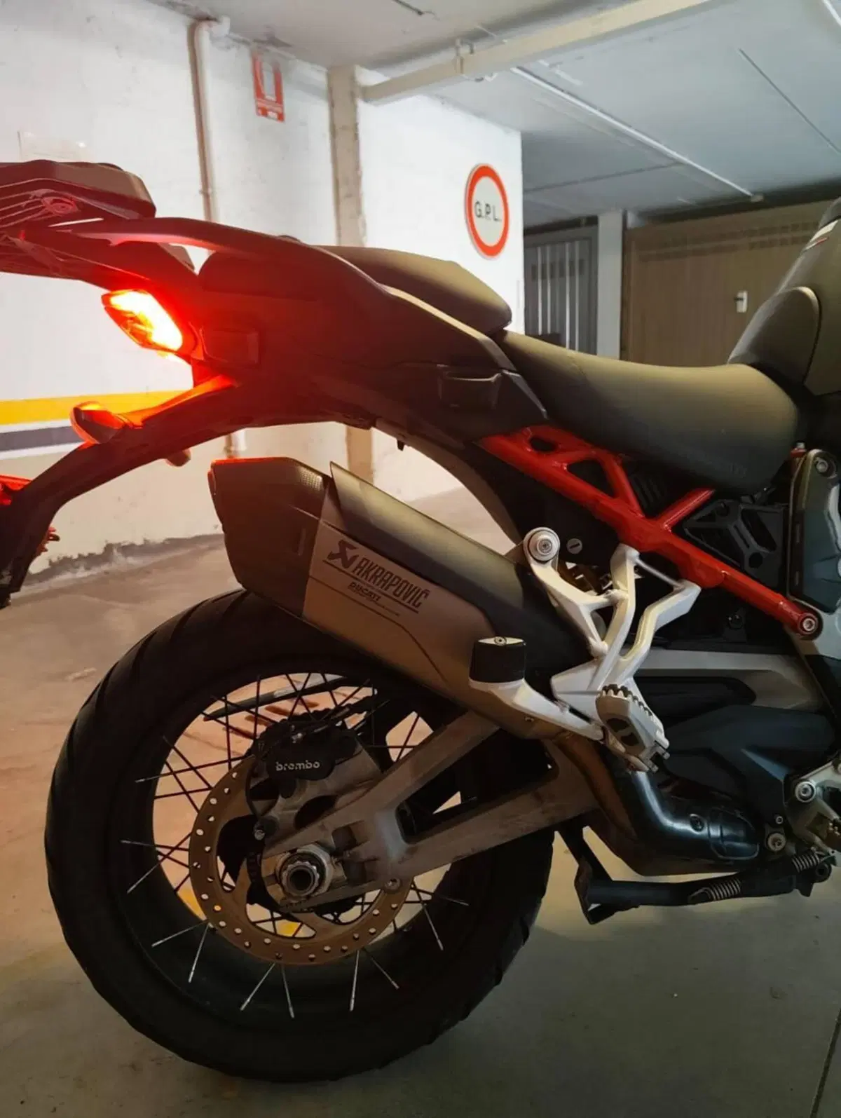 Ducati Multistrada V4 S (2021 - 24) (5)