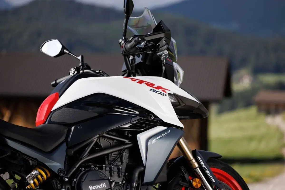 Benelli entra tra le maxi: abbiamo guidato le nuove TRK 902 Xplorer e Stradale [VIDEO] (22)
