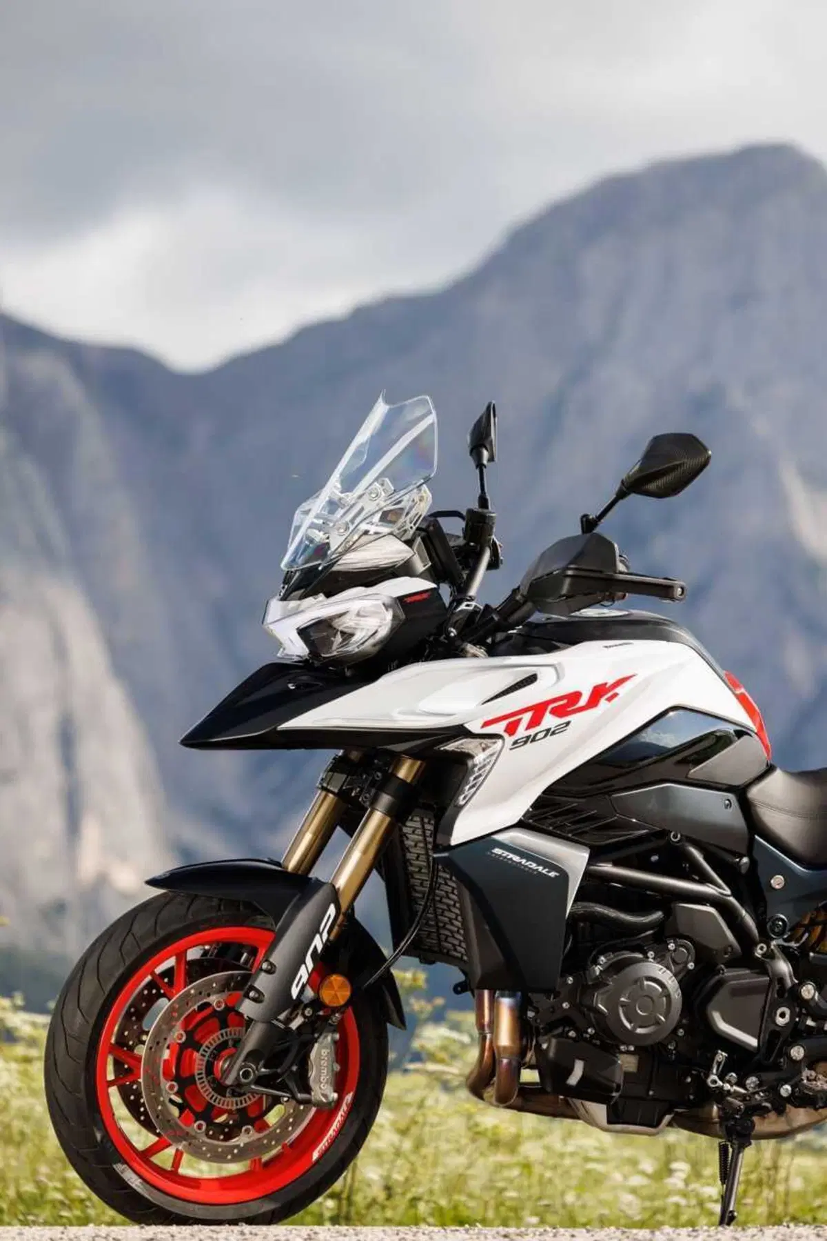 Benelli entra tra le maxi: abbiamo guidato le nuove TRK 902 Xplorer e Stradale [VIDEO] (28)