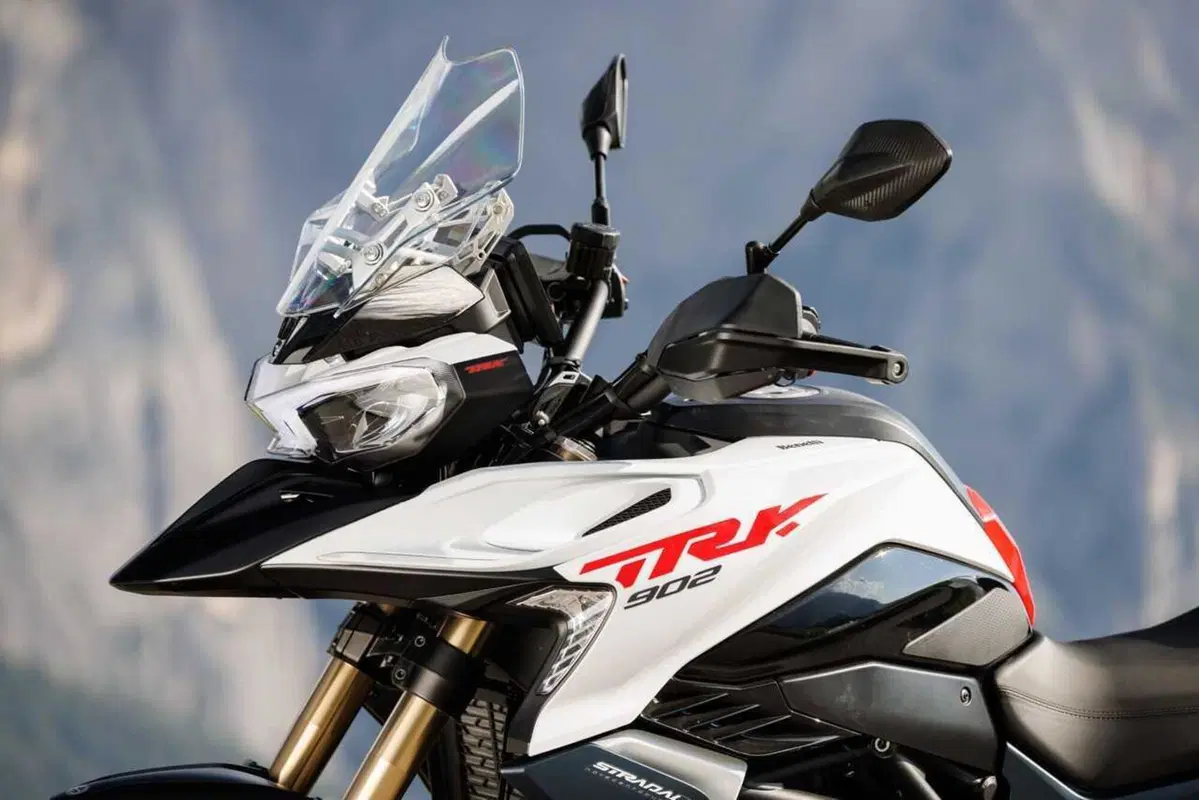 Benelli entra tra le maxi: abbiamo guidato le nuove TRK 902 Xplorer e Stradale [VIDEO] (31)