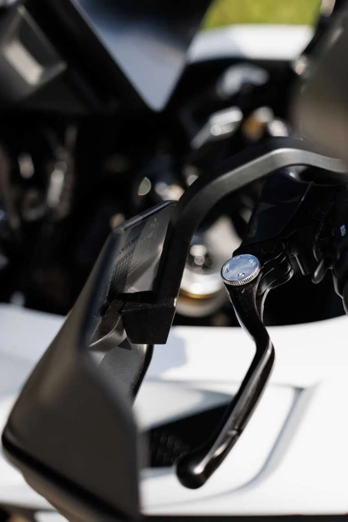 Benelli entra tra le maxi: abbiamo guidato le nuove TRK 902 Xplorer e Stradale [VIDEO] (35)