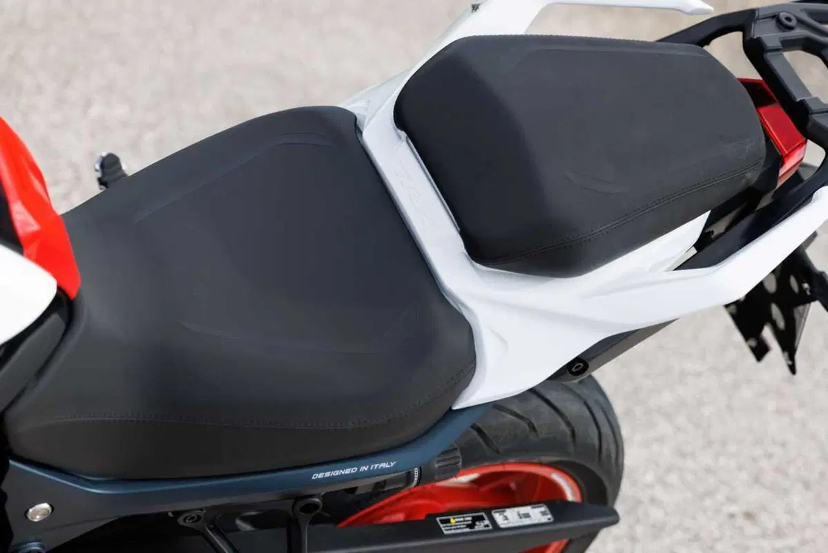 Benelli entra tra le maxi: abbiamo guidato le nuove TRK 902 Xplorer e Stradale [VIDEO] (43)