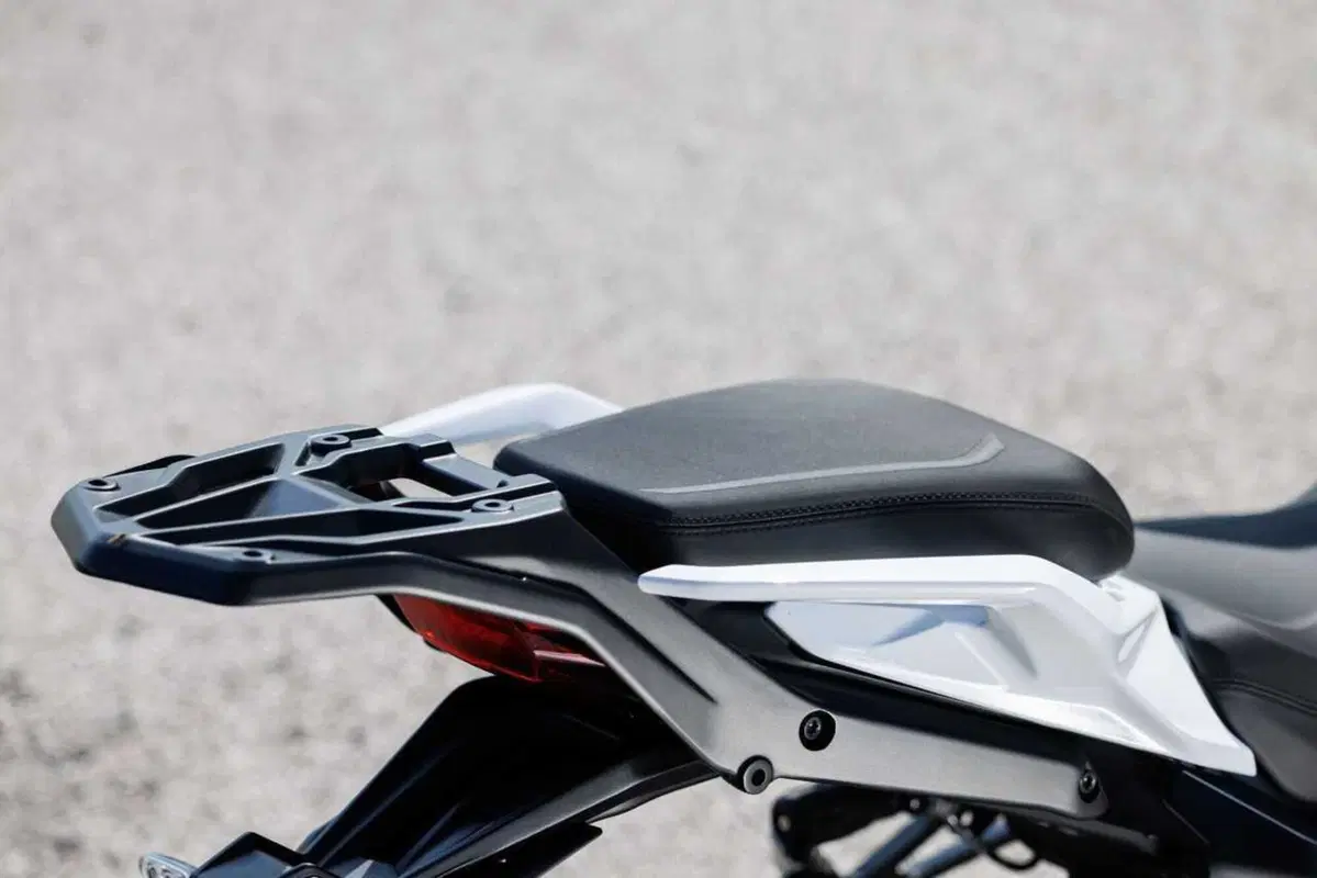 Benelli entra tra le maxi: abbiamo guidato le nuove TRK 902 Xplorer e Stradale [VIDEO] (47)