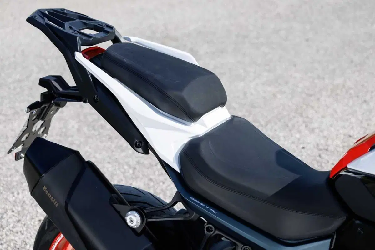 Benelli entra tra le maxi: abbiamo guidato le nuove TRK 902 Xplorer e Stradale [VIDEO] (49)
