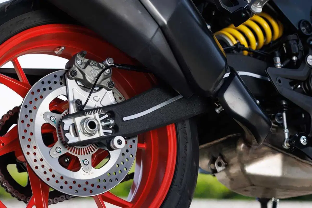 Benelli entra tra le maxi: abbiamo guidato le nuove TRK 902 Xplorer e Stradale [VIDEO] (61)