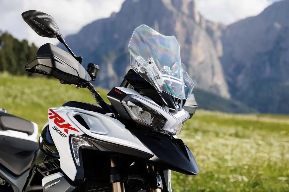 Benelli entra tra le maxi: abbiamo guidato le nuove TRK 902 Xplorer e Stradale [VIDEO] (66)