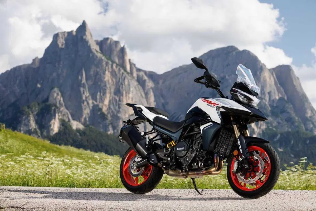 Benelli entra tra le maxi: abbiamo guidato le nuove TRK 902 Xplorer e Stradale [VIDEO] (87)
