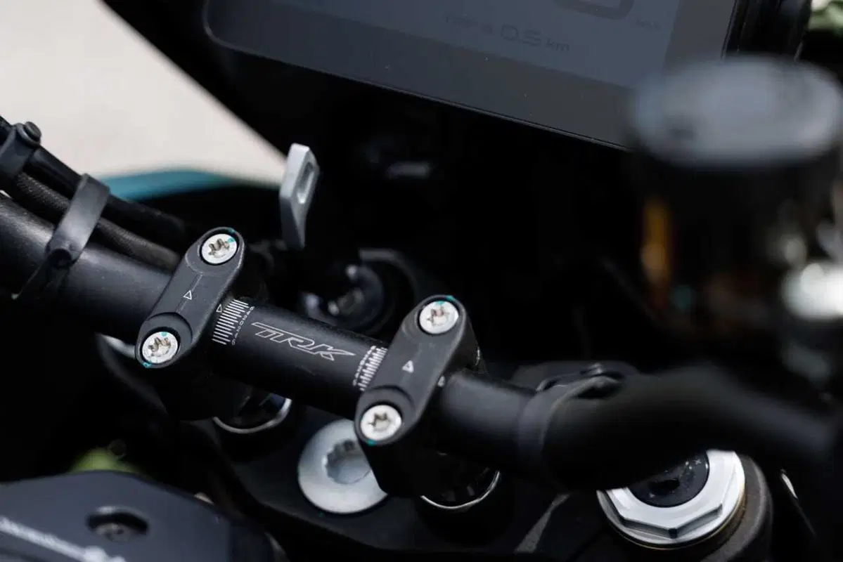 Benelli entra tra le maxi: abbiamo guidato le nuove TRK 902 Xplorer e Stradale [VIDEO] (3)