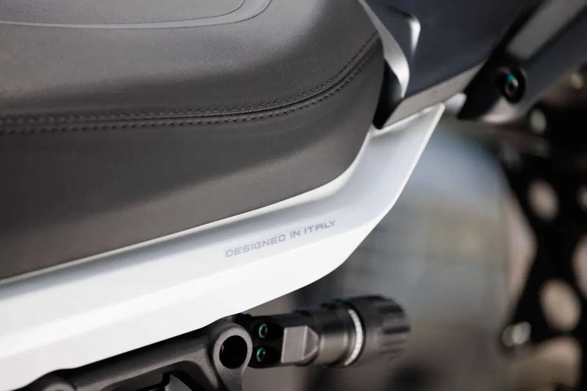 Benelli entra tra le maxi: abbiamo guidato le nuove TRK 902 Xplorer e Stradale [VIDEO] (10)