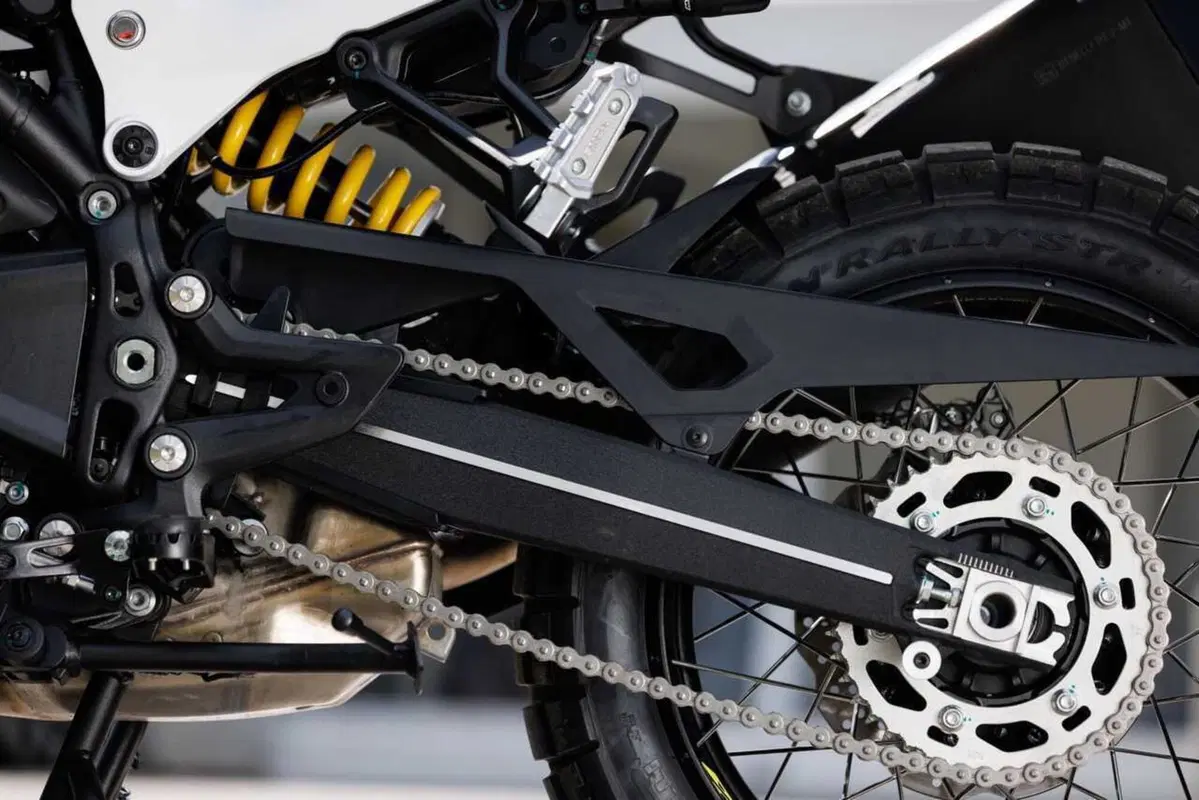 Benelli entra tra le maxi: abbiamo guidato le nuove TRK 902 Xplorer e Stradale [VIDEO] (11)