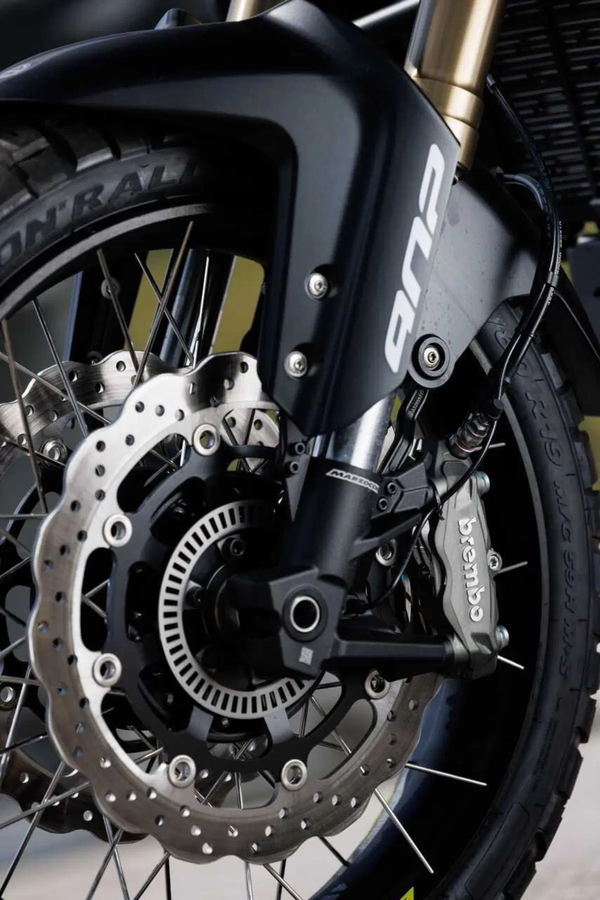 Benelli entra tra le maxi: abbiamo guidato le nuove TRK 902 Xplorer e Stradale [VIDEO] (17)