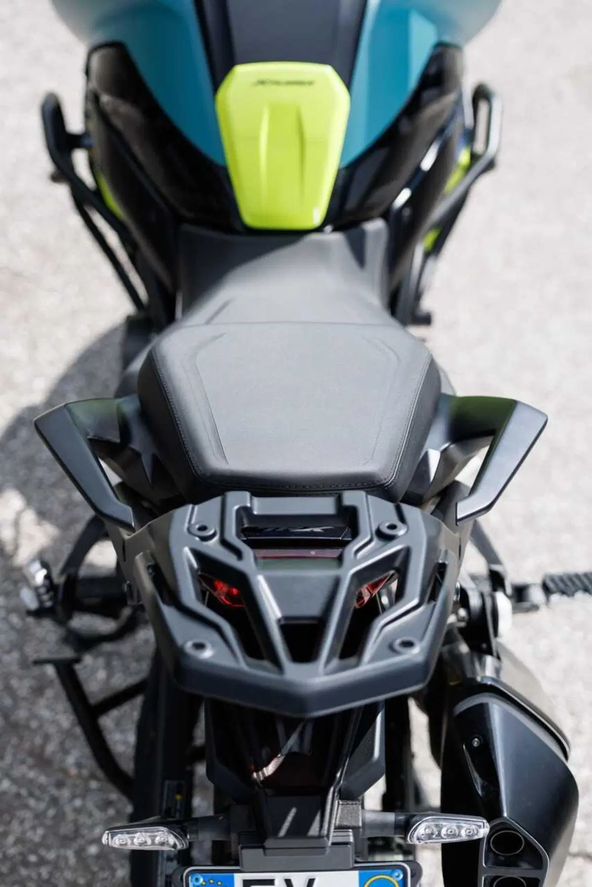 Benelli entra tra le maxi: abbiamo guidato le nuove TRK 902 Xplorer e Stradale [VIDEO] (25)