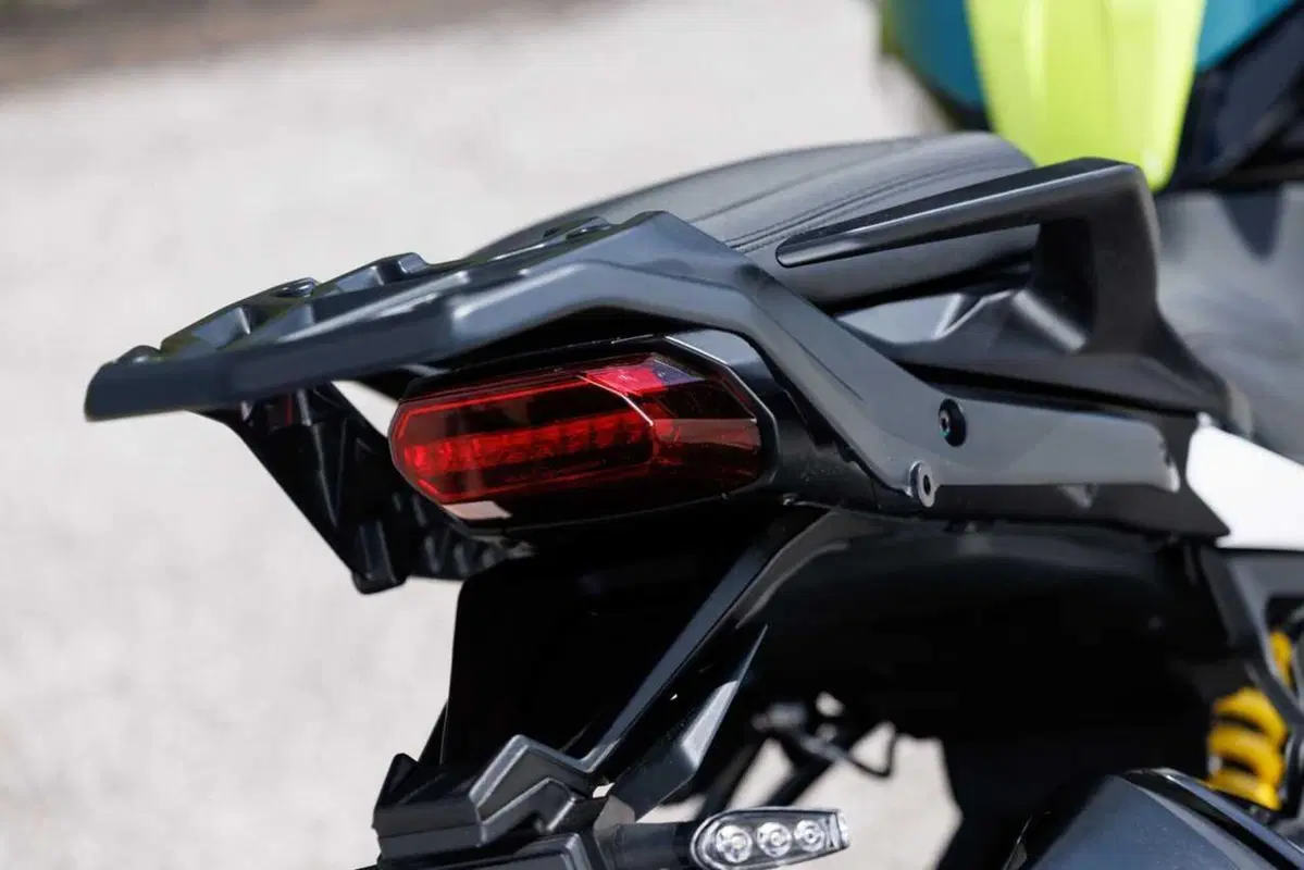 Benelli entra tra le maxi: abbiamo guidato le nuove TRK 902 Xplorer e Stradale [VIDEO] (26)