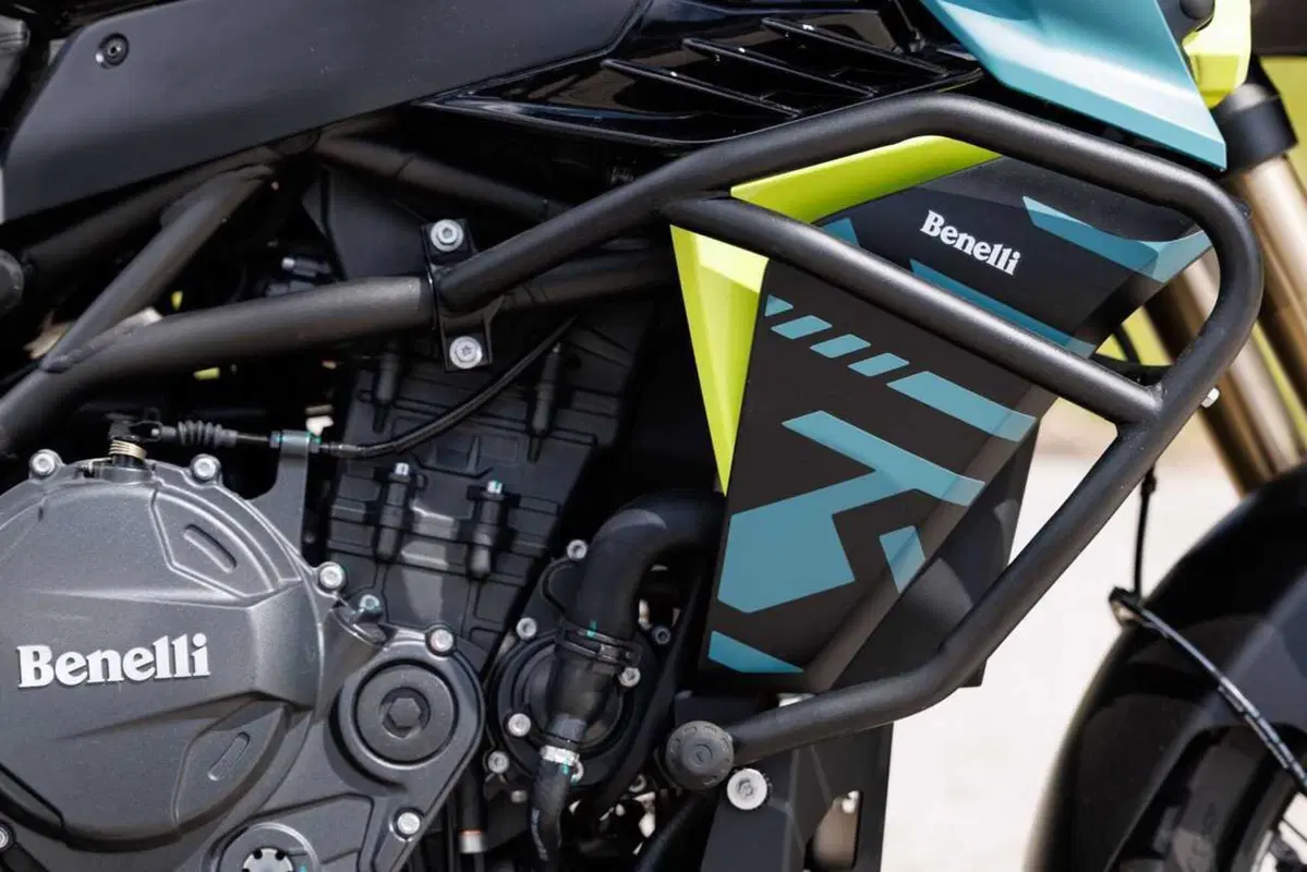 Benelli entra tra le maxi: abbiamo guidato le nuove TRK 902 Xplorer e Stradale [VIDEO] (38)