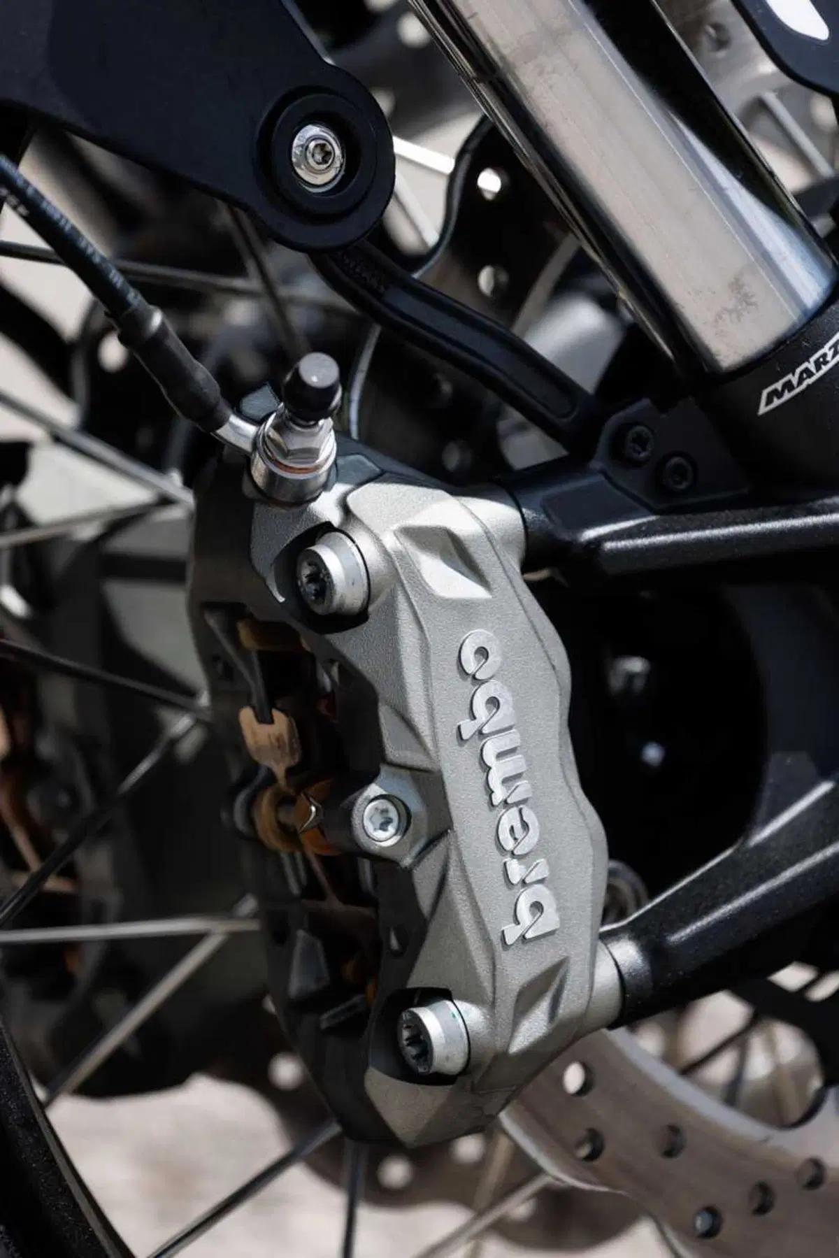 Benelli entra tra le maxi: abbiamo guidato le nuove TRK 902 Xplorer e Stradale [VIDEO] (39)