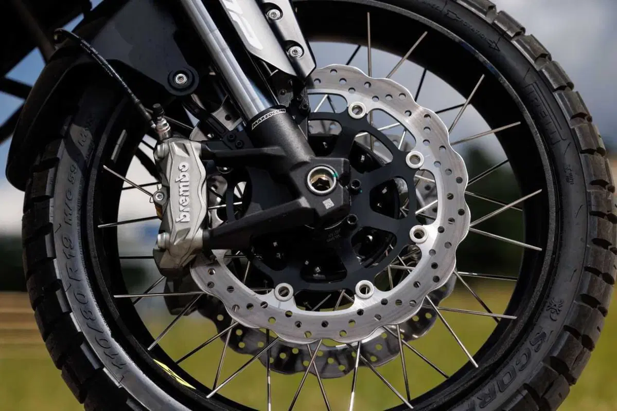 Benelli entra tra le maxi: abbiamo guidato le nuove TRK 902 Xplorer e Stradale [VIDEO] (40)