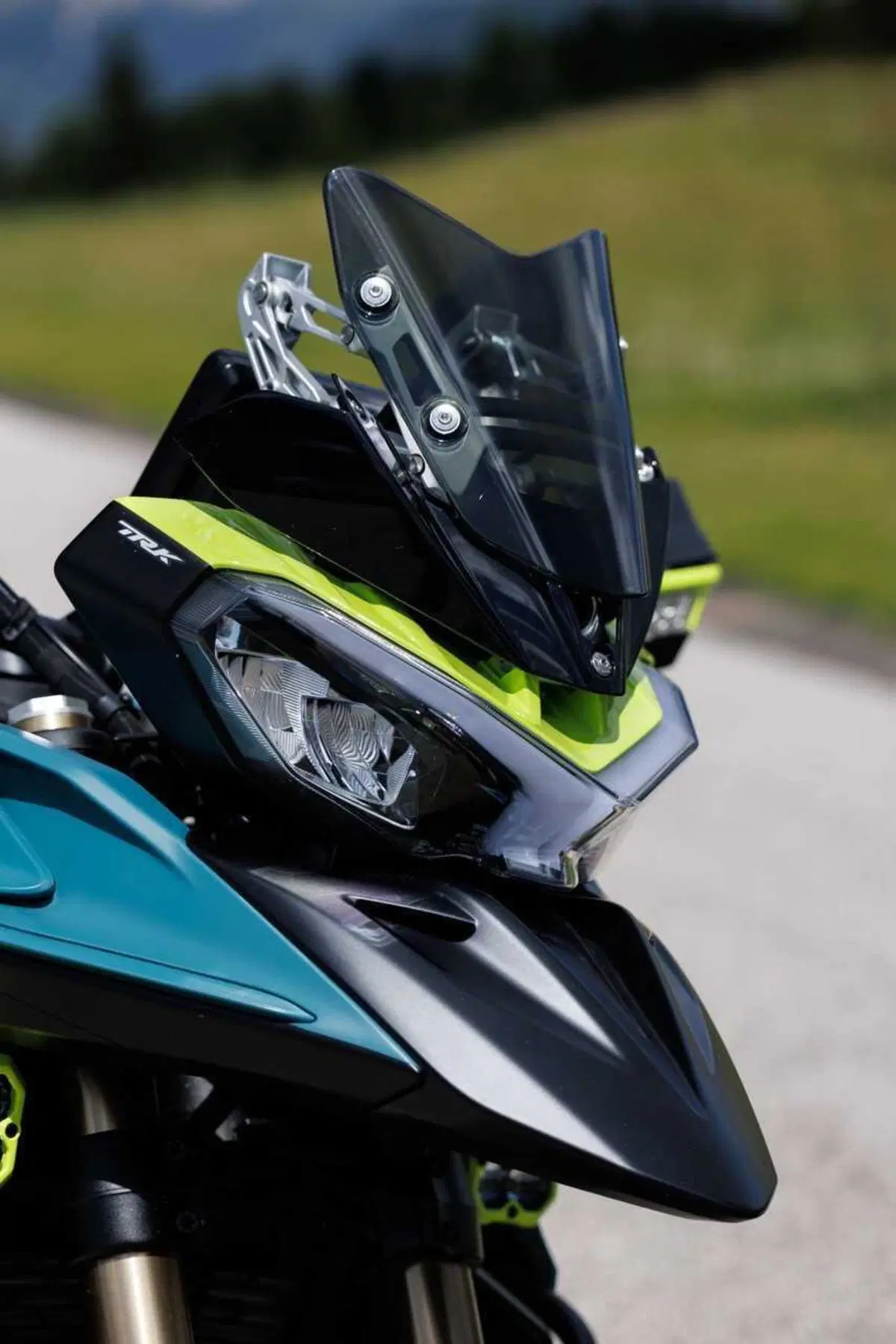 Benelli entra tra le maxi: abbiamo guidato le nuove TRK 902 Xplorer e Stradale [VIDEO] (41)