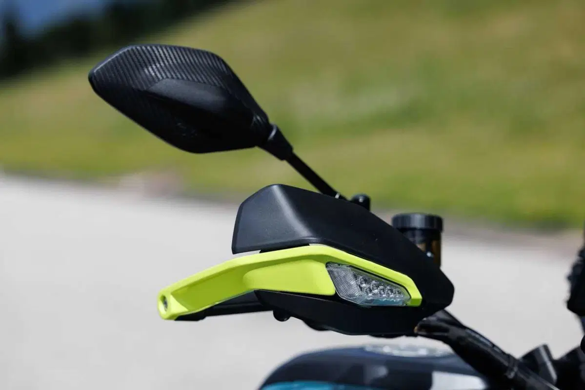 Benelli entra tra le maxi: abbiamo guidato le nuove TRK 902 Xplorer e Stradale [VIDEO] (42)