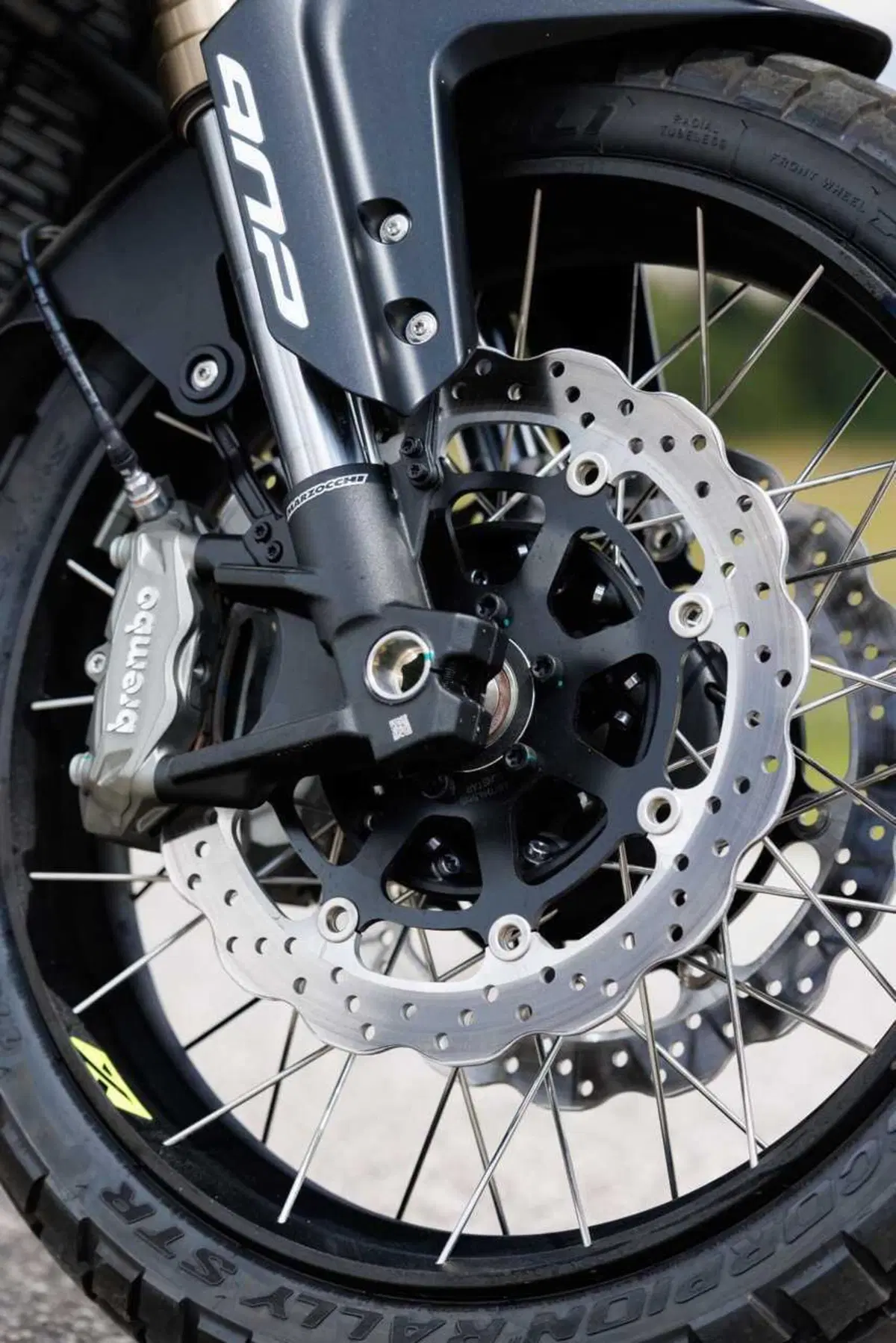 Benelli entra tra le maxi: abbiamo guidato le nuove TRK 902 Xplorer e Stradale [VIDEO] (48)