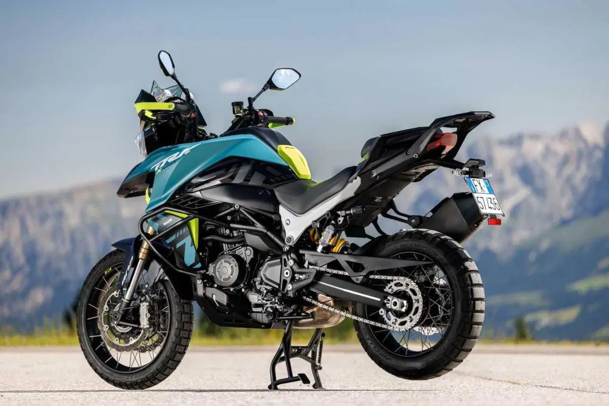 Benelli entra tra le maxi: abbiamo guidato le nuove TRK 902 Xplorer e Stradale [VIDEO] (50)