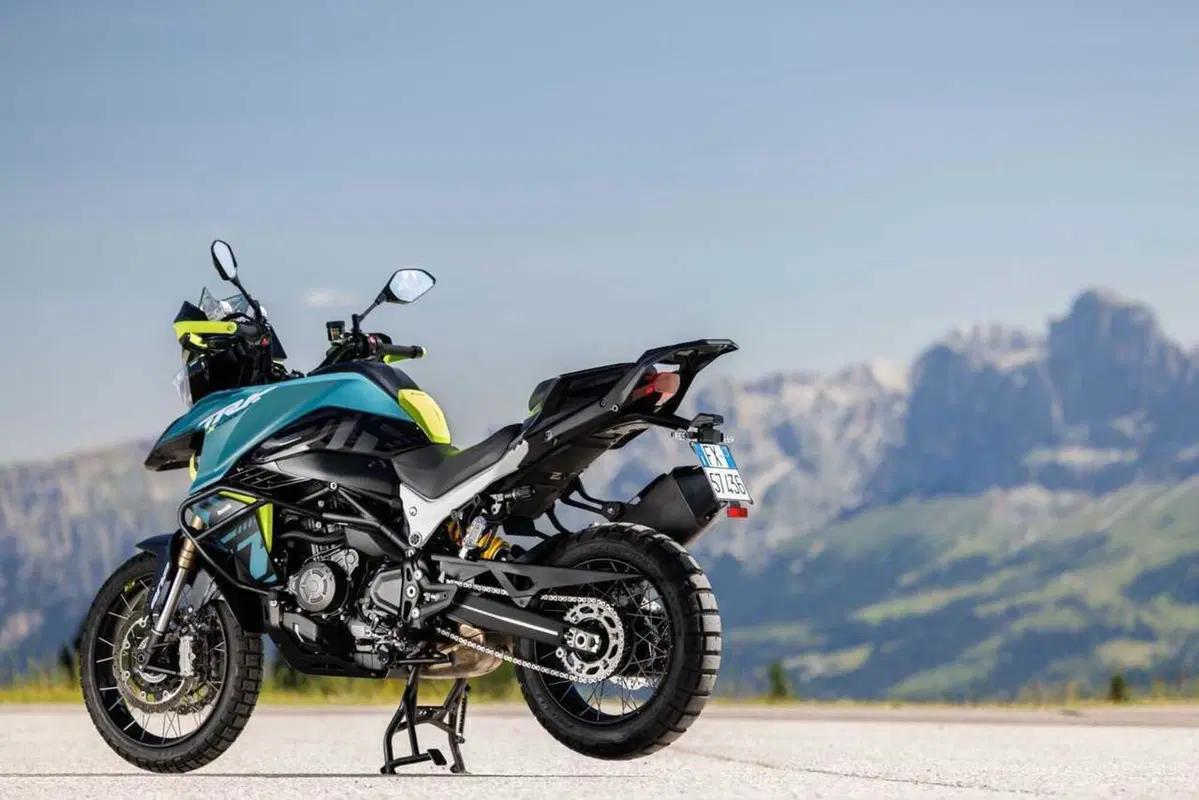 Benelli entra tra le maxi: abbiamo guidato le nuove TRK 902 Xplorer e Stradale [VIDEO] (51)