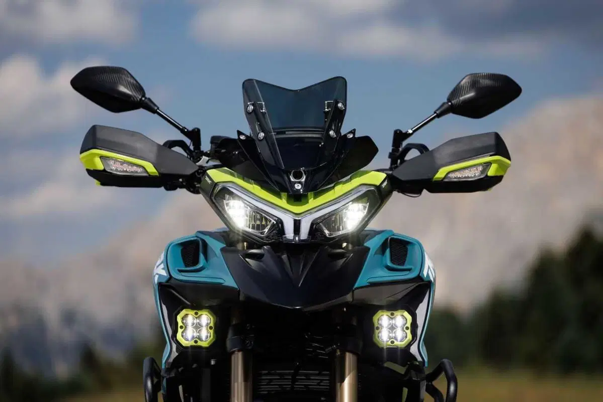 Benelli entra tra le maxi: abbiamo guidato le nuove TRK 902 Xplorer e Stradale [VIDEO] (56)