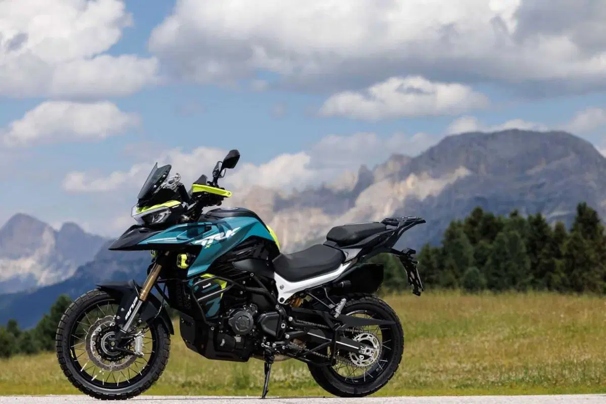 Benelli entra tra le maxi: abbiamo guidato le nuove TRK 902 Xplorer e Stradale [VIDEO] (65)