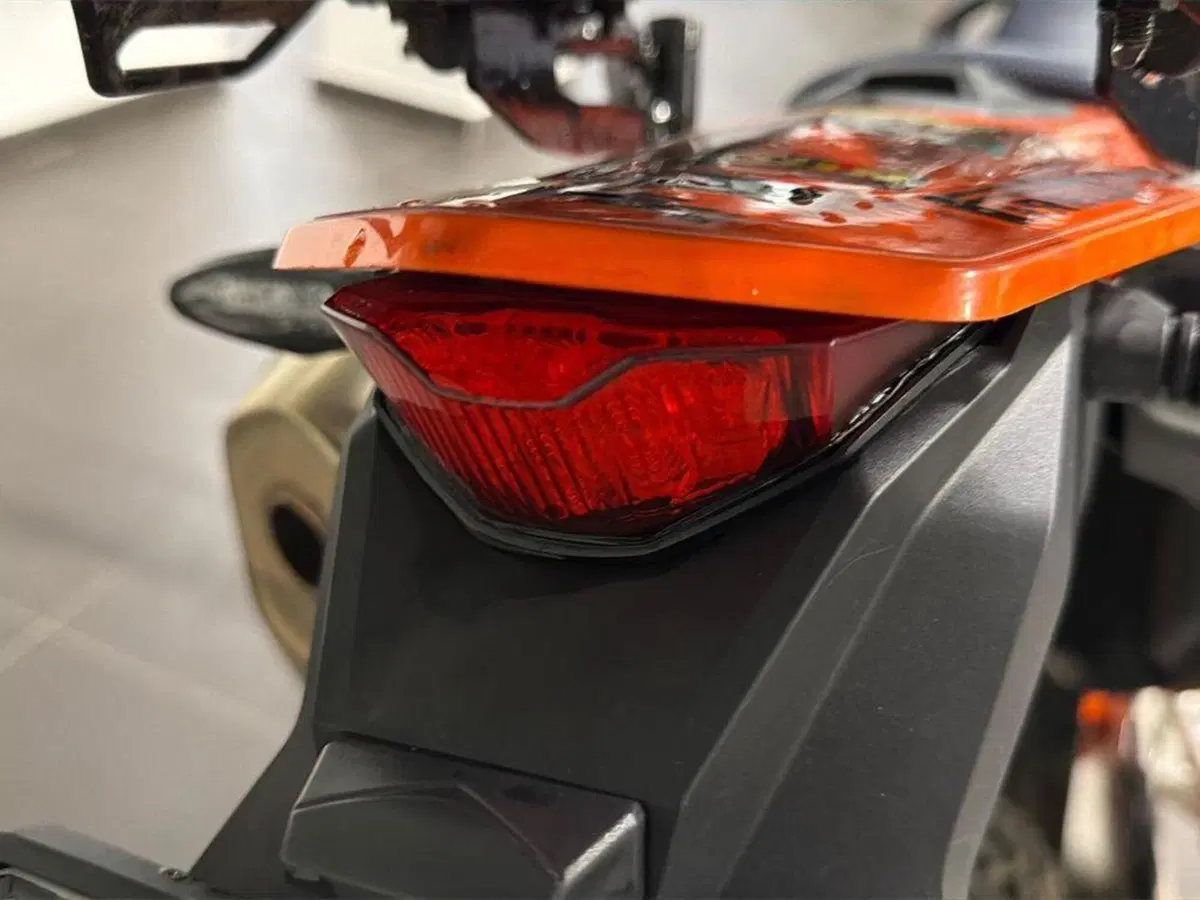 KTM 690 Enduro R (2022 - 25) (14)
