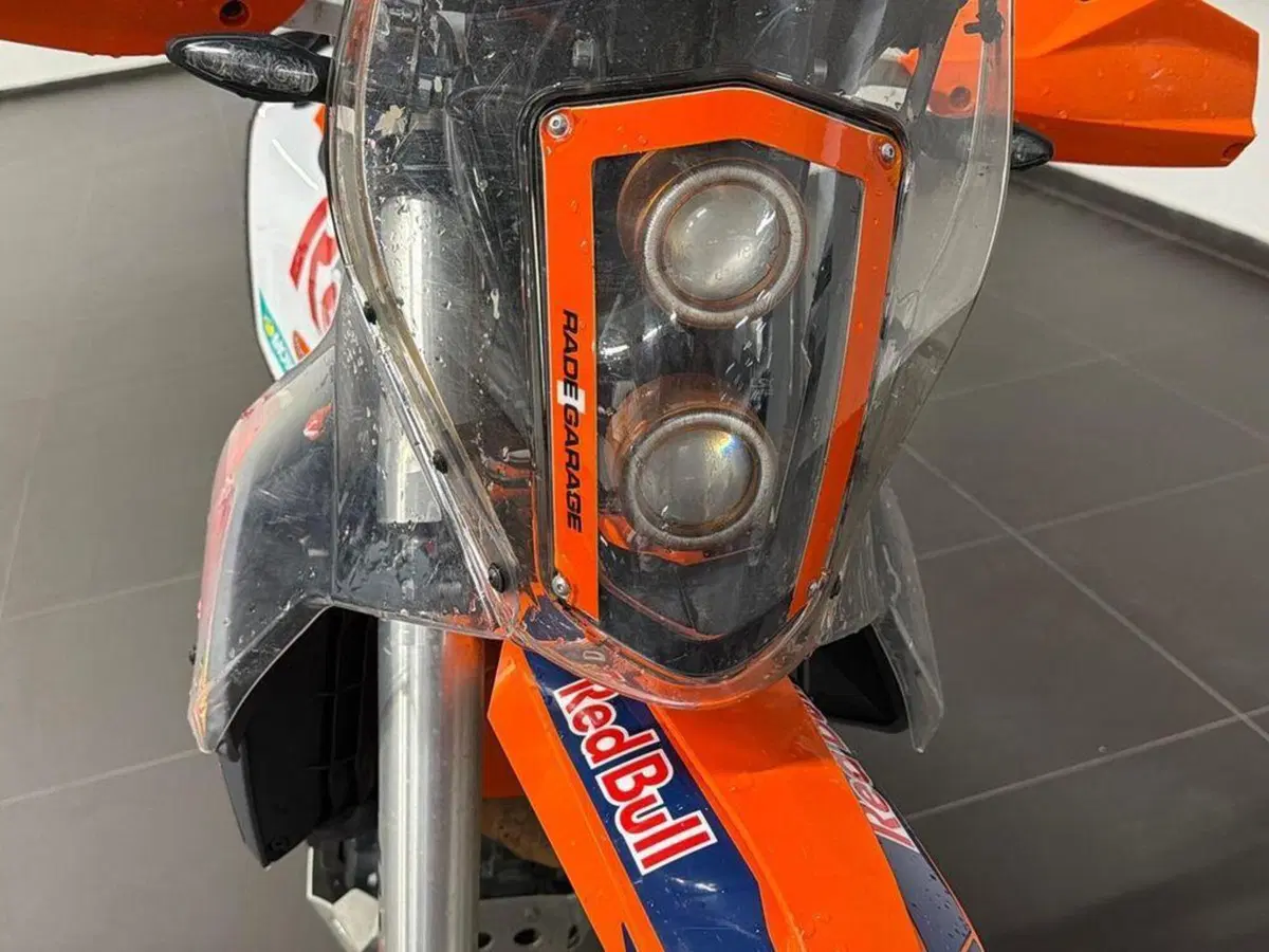 KTM 690 Enduro R (2022 - 25) (15)