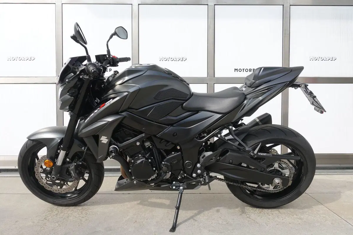 Suzuki GSX S 750 Yugen (2018 - 20) (3)