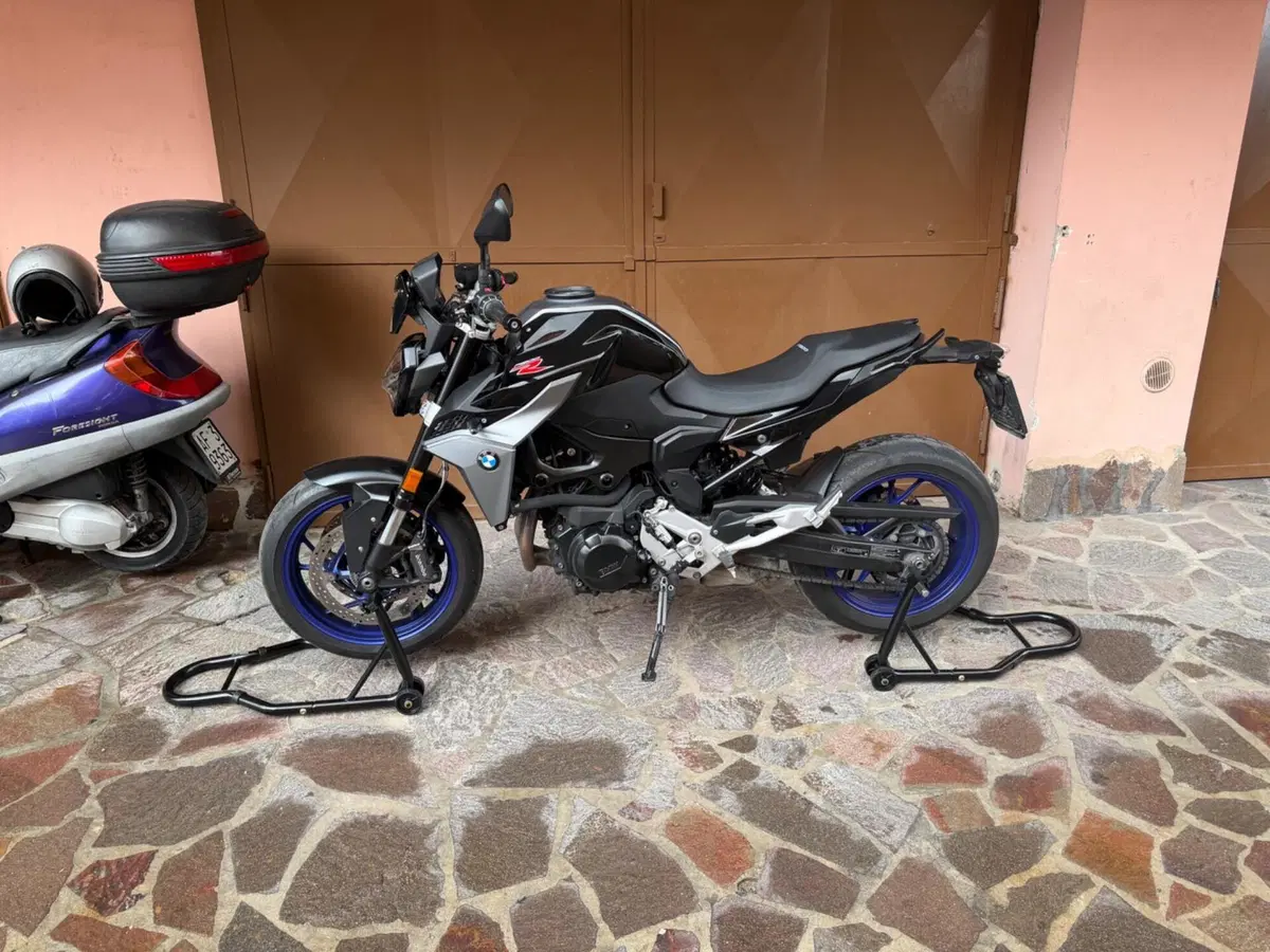 Bmw F 900 R (2021 - 24) (2)