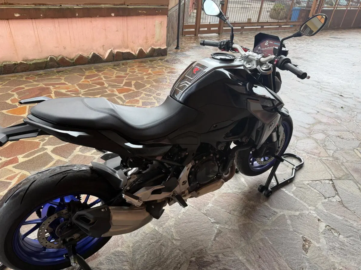 Bmw F 900 R (2021 - 24) (3)