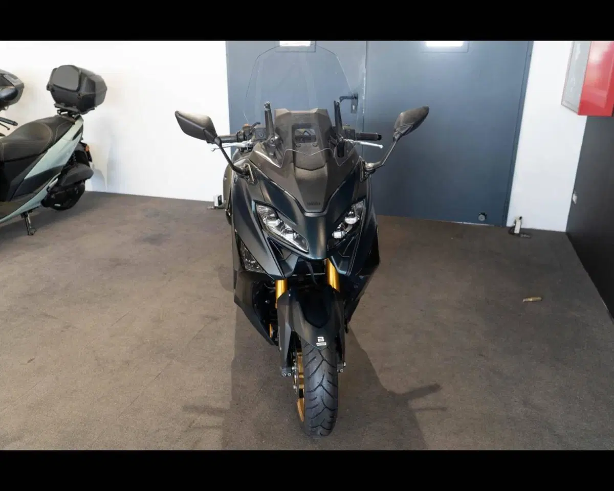 Yamaha T-Max 560 (2022 - 24)