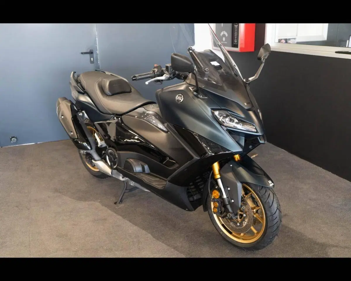 Yamaha T-Max 560 (2022 - 24) (2)