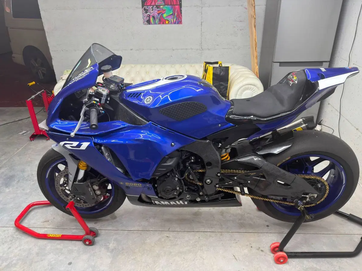Yamaha YZF R1 (2020 - 25) (4)