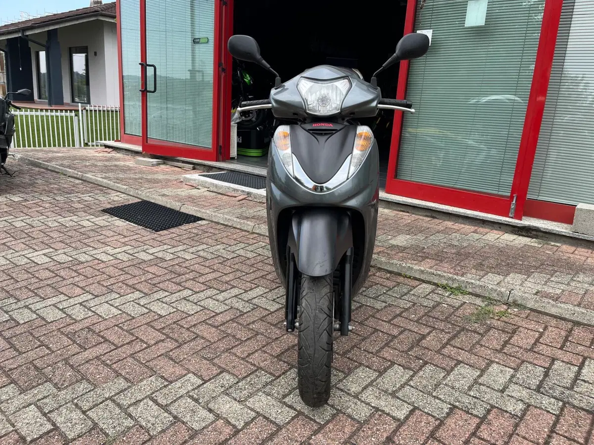 Honda SH 300 i (2006 - 10) (5)