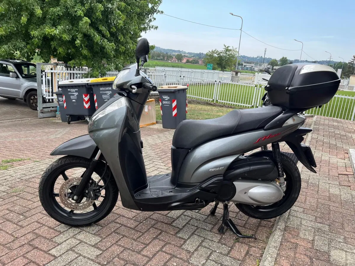 Honda SH 300 i (2006 - 10) (8)