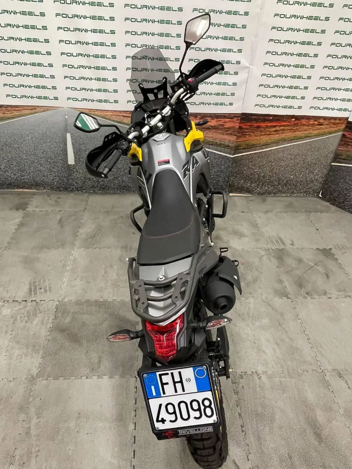 Voge 300 GY Rally (2022) (6)