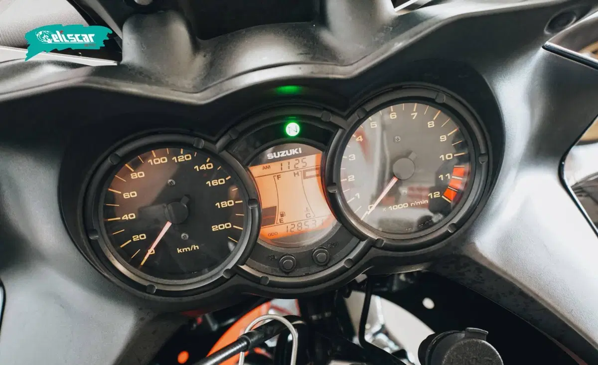 Suzuki V-Strom 650 (2008 - 11) (4)