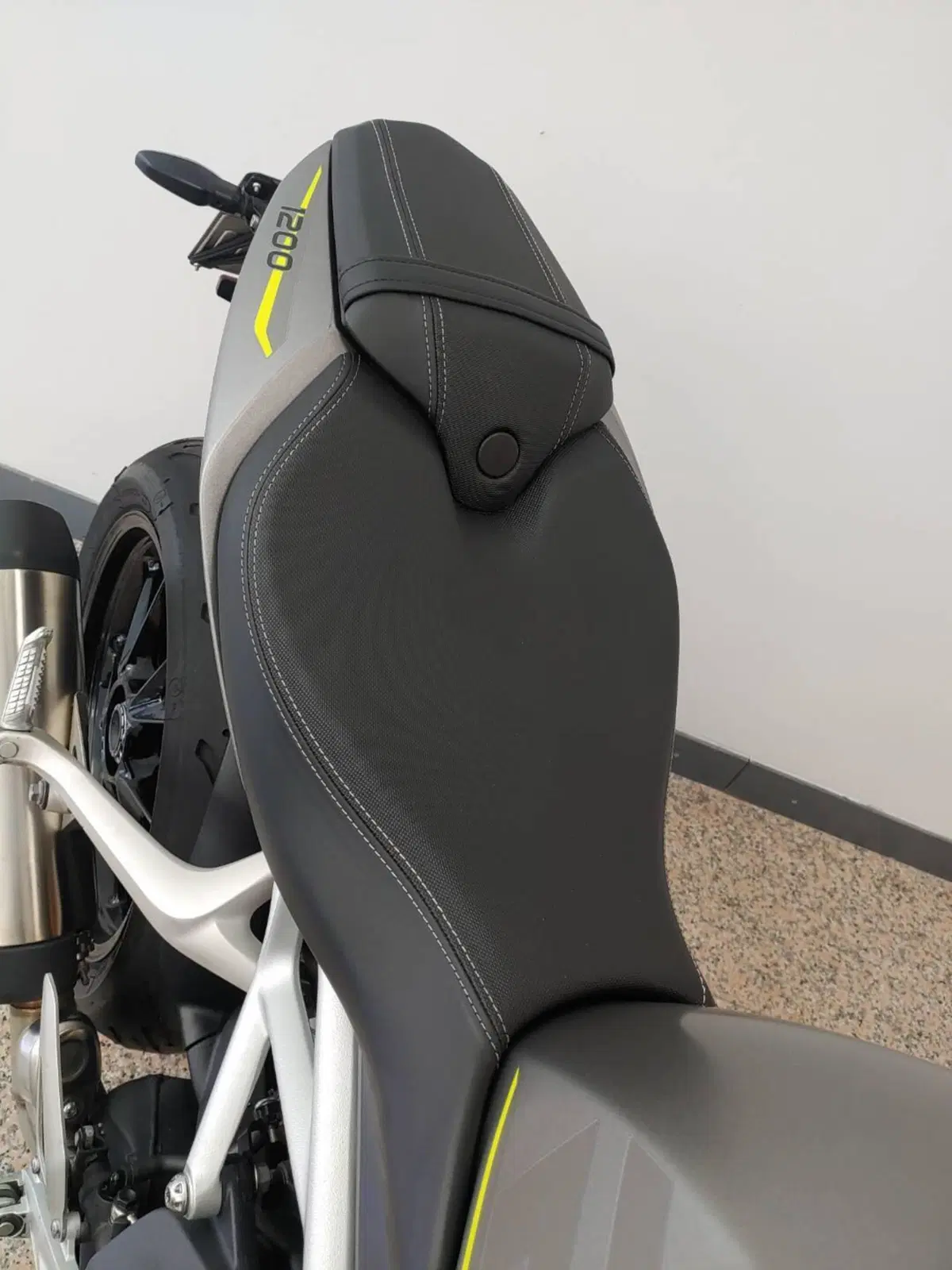 Triumph Speed Triple 1200 RS (2021 - 24) (10)