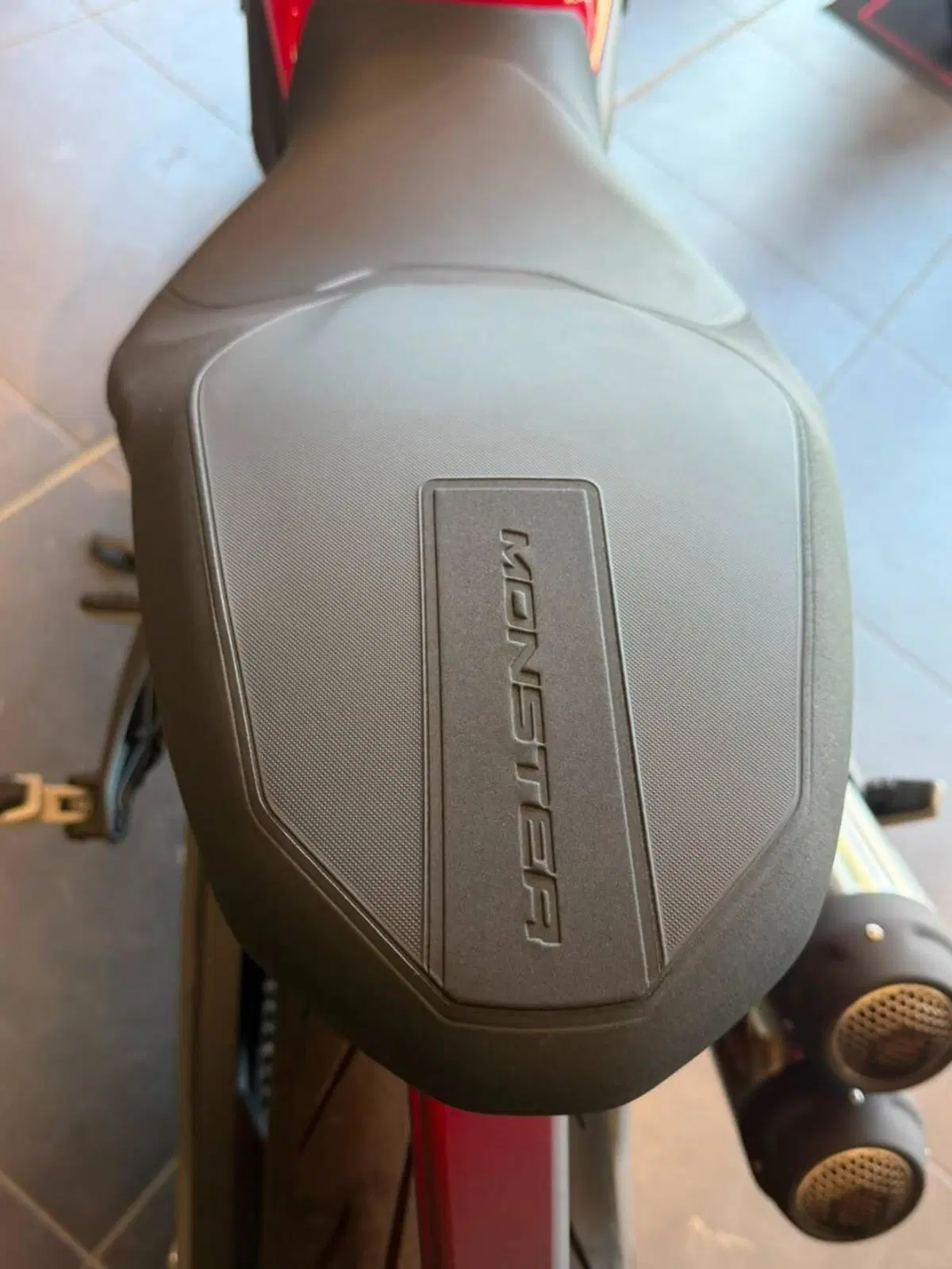 Ducati Monster 890 (2026) (15)