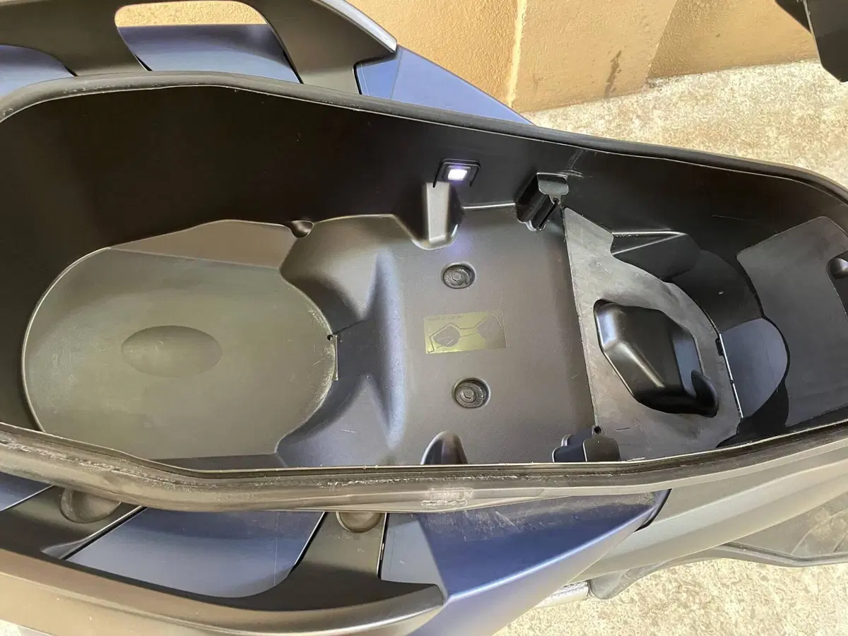 Yamaha X-Max 300 ABS (2017 - 20) (5)