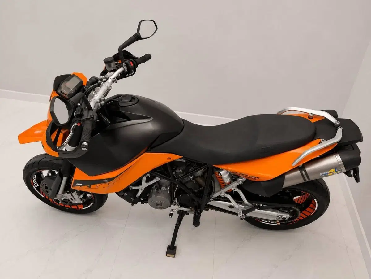 KTM 990 Supermoto (2007 - 10) (7)